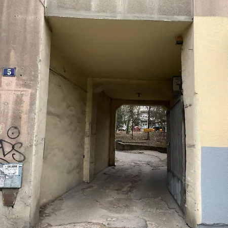 With A View And The Free Parking Lägenhet