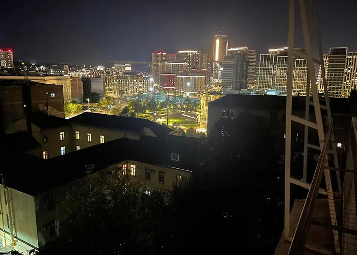 With A View And The Free Parking アパート